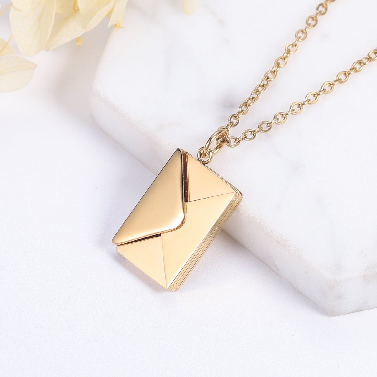 Personalized Envelope Letter Necklace - thedealzninja