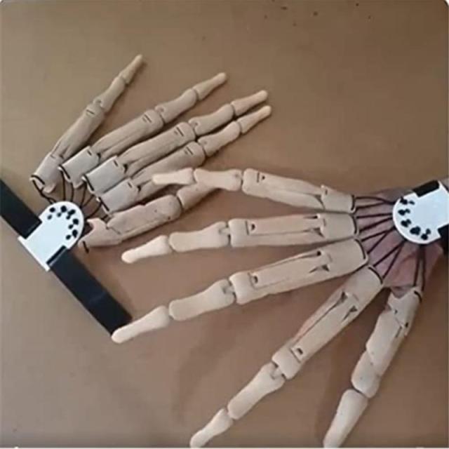 Halloween Articulated Fingers - thedealzninja